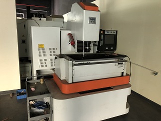 鏡面火花機 鏡面火花機