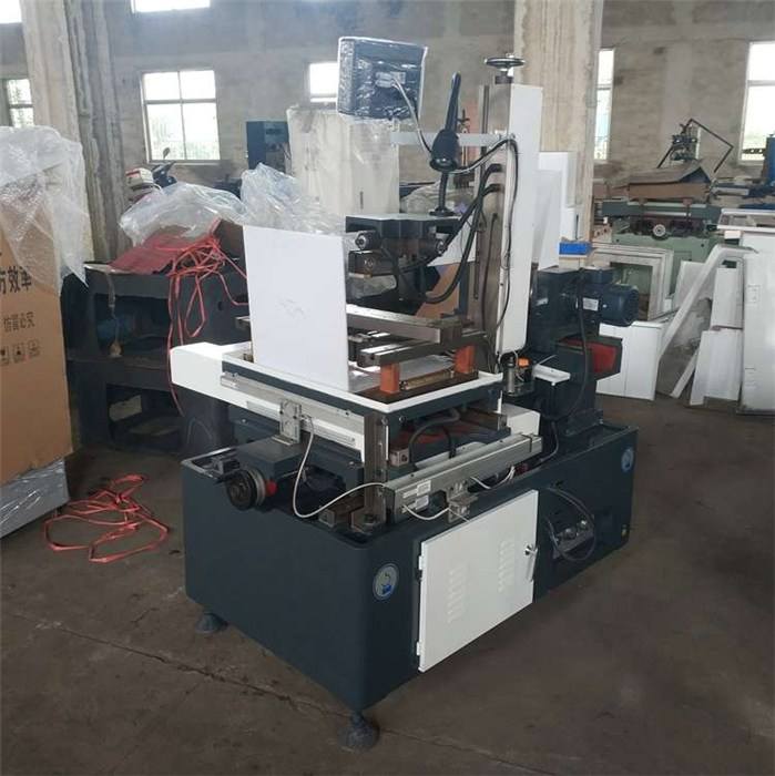 線(xiàn)切割 線(xiàn)切割